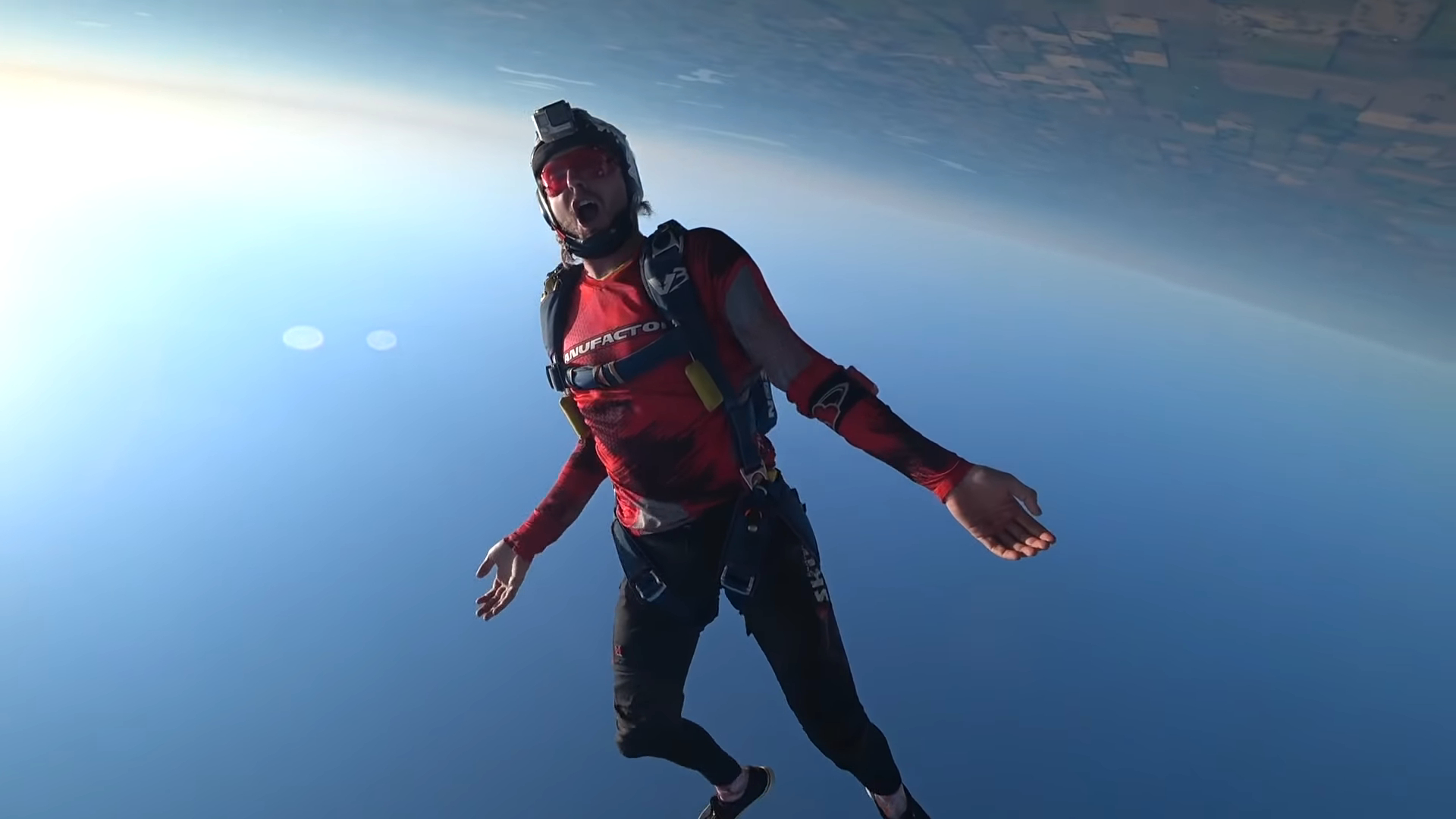 Screenshotter-SkydivingYearEndVideo2018WeekendWarriors2018ADelinquentProduction-2’39” Screenshotter SkydivingYearEndVideo2018WeekendWarriors2018ADelinquentProduction 2’39”