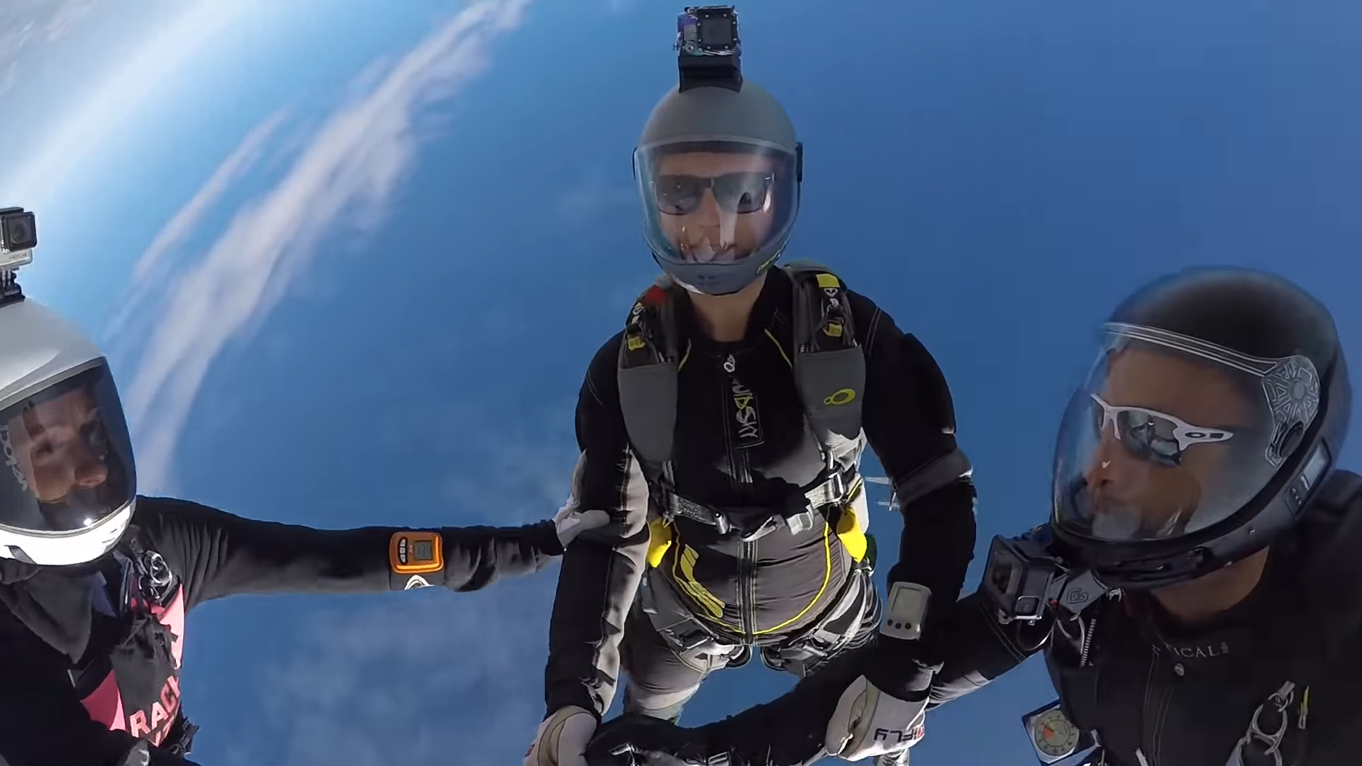 Screenshotter-SkydivingYearEndVideo2018WeekendWarriors2018ADelinquentProduction-2’49” Screenshotter SkydivingYearEndVideo2018WeekendWarriors2018ADelinquentProduction 2’49”