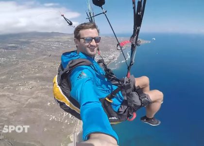 Screenshotter LESPOTLledelaRunionenparapenteavecJeanBaptisteChandelierTrekTV 2’37”