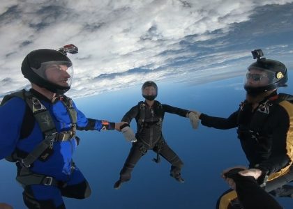 Screenshotter SnohomishSkydivingonVimeo 0’35”