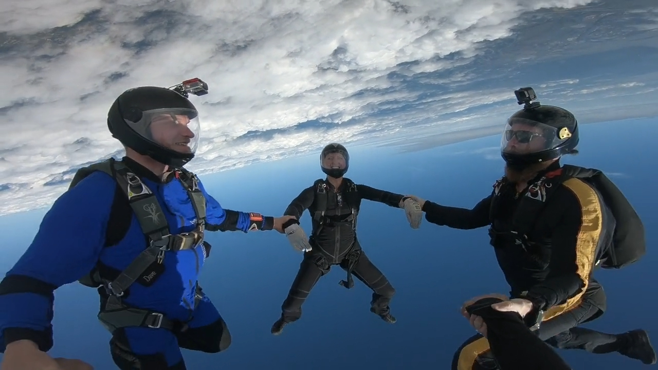 Screenshotter-SnohomishSkydivingonVimeo-0’35” Screenshotter SnohomishSkydivingonVimeo 0’35”