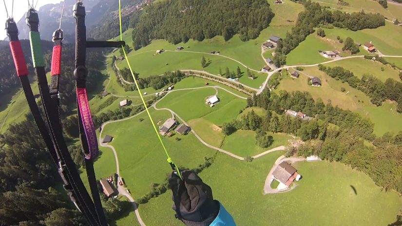 A parapentesque summer